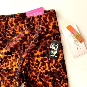 X by GOTTEX Leggings Cropped Animal Print Cellphone Pocket Brown Small NWT